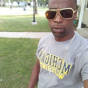 Meet your Posher, Henry